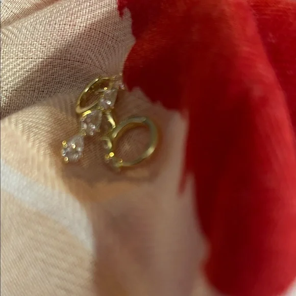 Gold Plated Teardrop CZ Cascade Huggie Earrings New - Picture 4 of 4